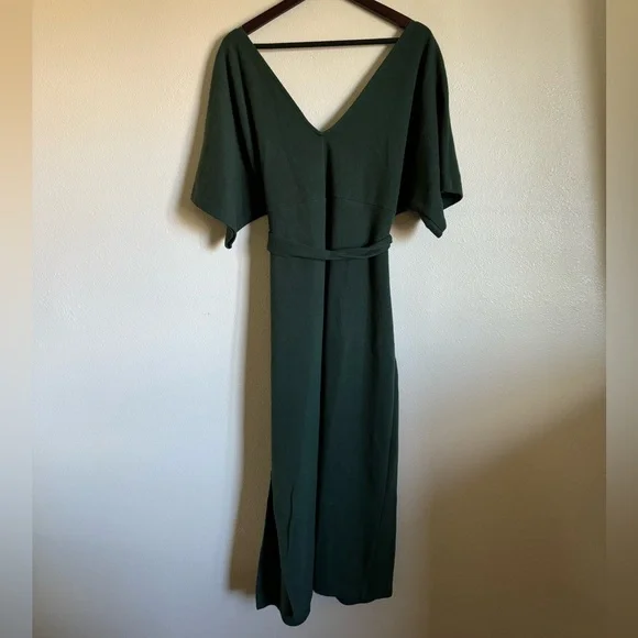 ASOS DESIGN Curve super soft v neck belted midi sweater dress - Picture 5 of 8